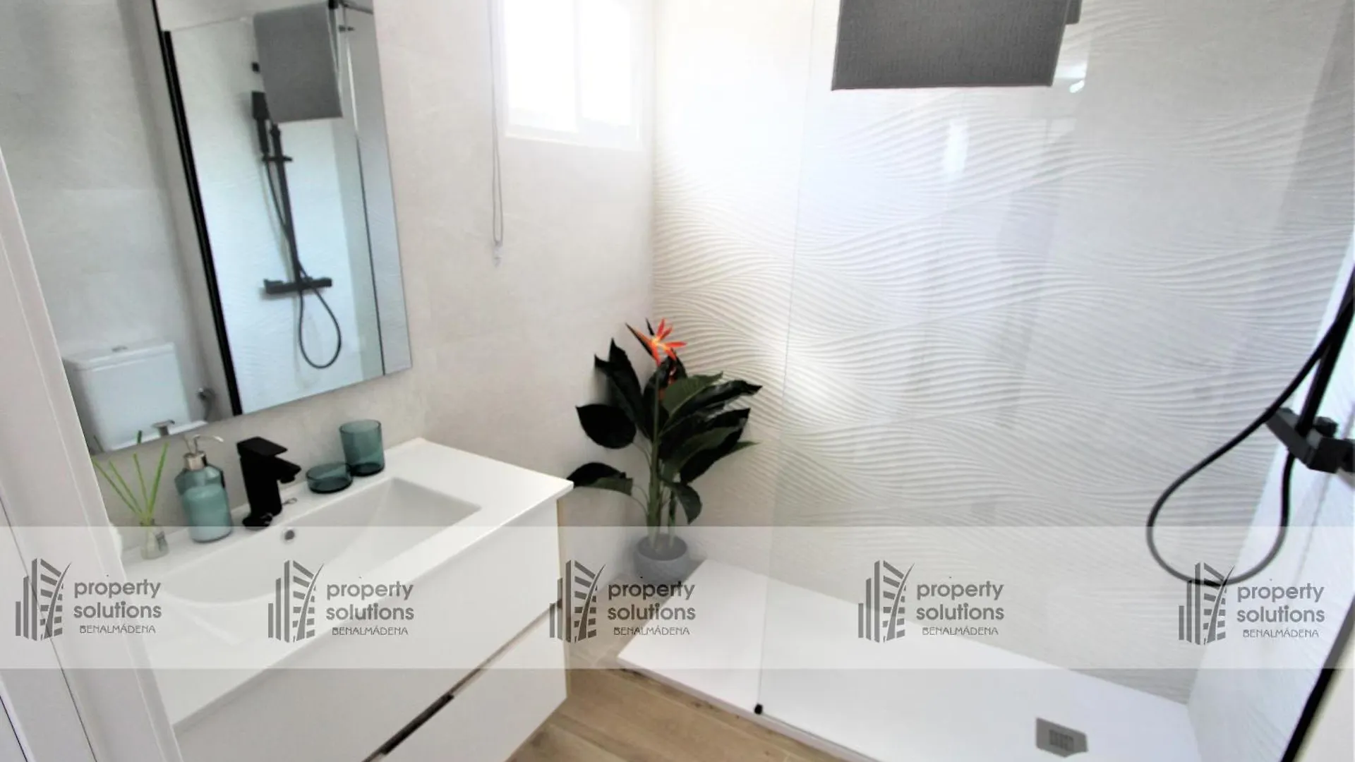 Carihuela Playa - 2ª Linea De Playa - Piscina - Parking Gratis Appartement Torremolinos 0*,  Spanje